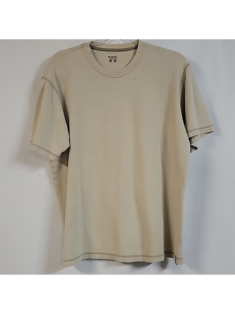 Columbia Men's Crewneck Short Sleeve Tan Thermal, Great for Layering, Size Large